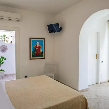 Hotell Ossidiana Center 3*